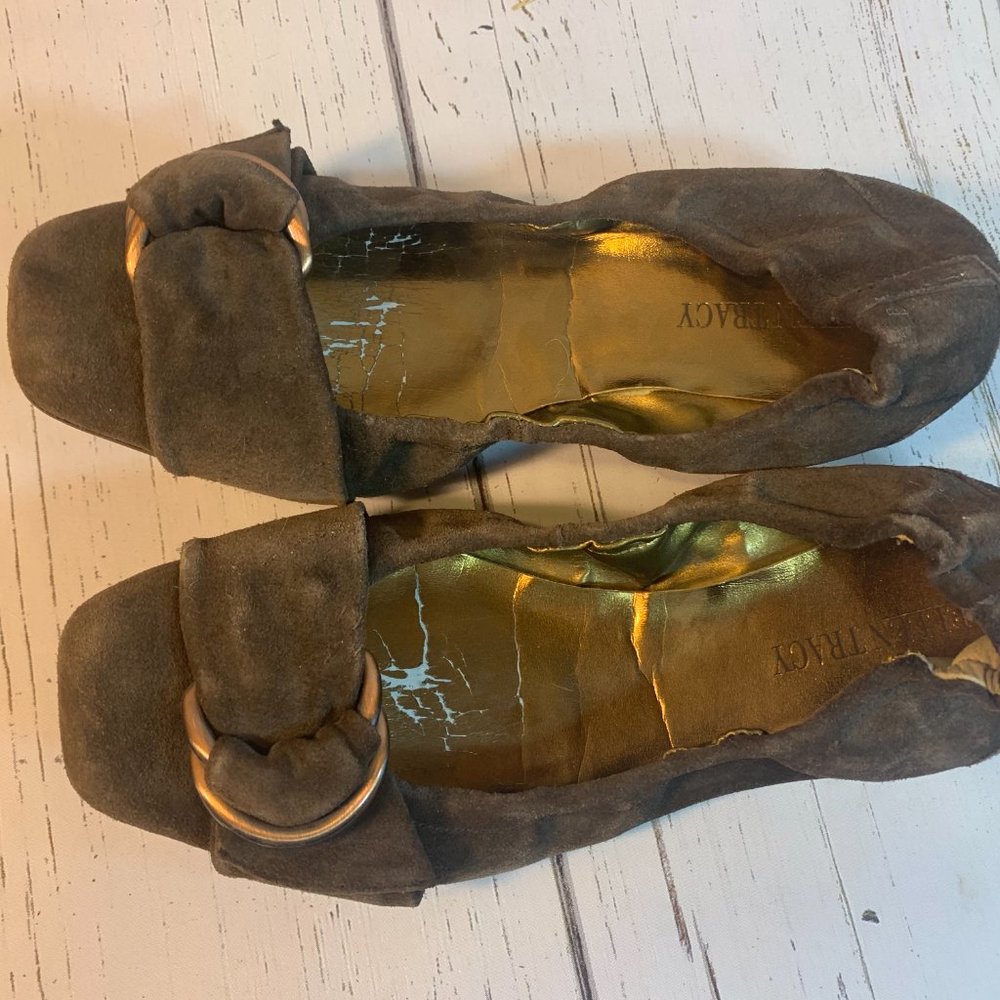 Ellen Tracy Flats